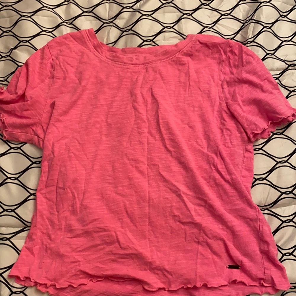 Pink tee shirt